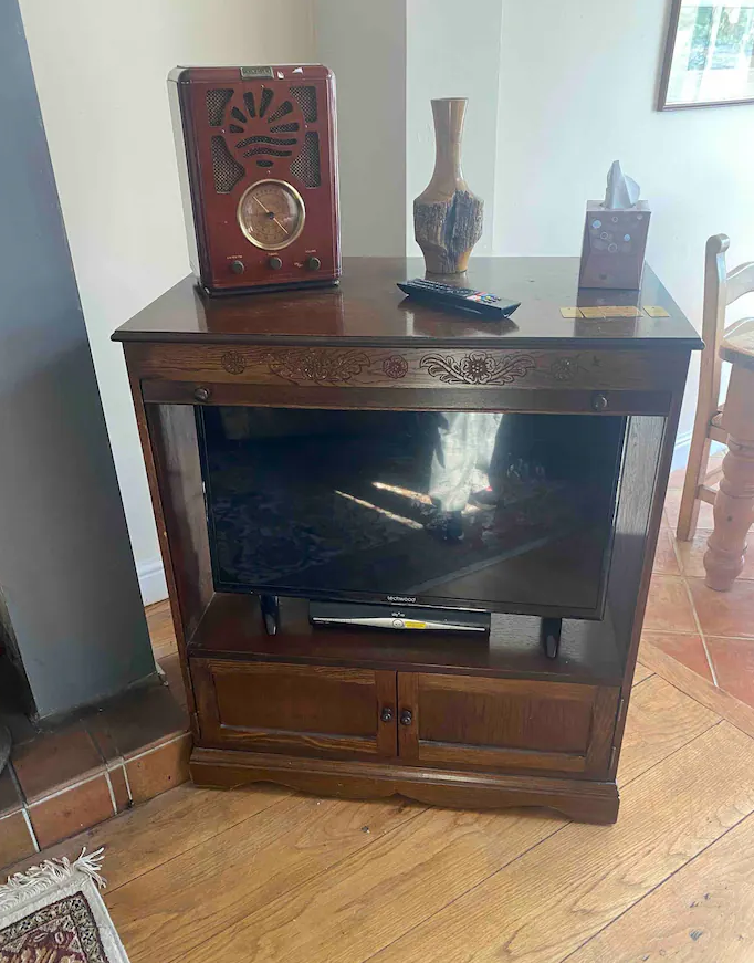 Parbold Mill lane airbnb mill worker cottage  living area tv